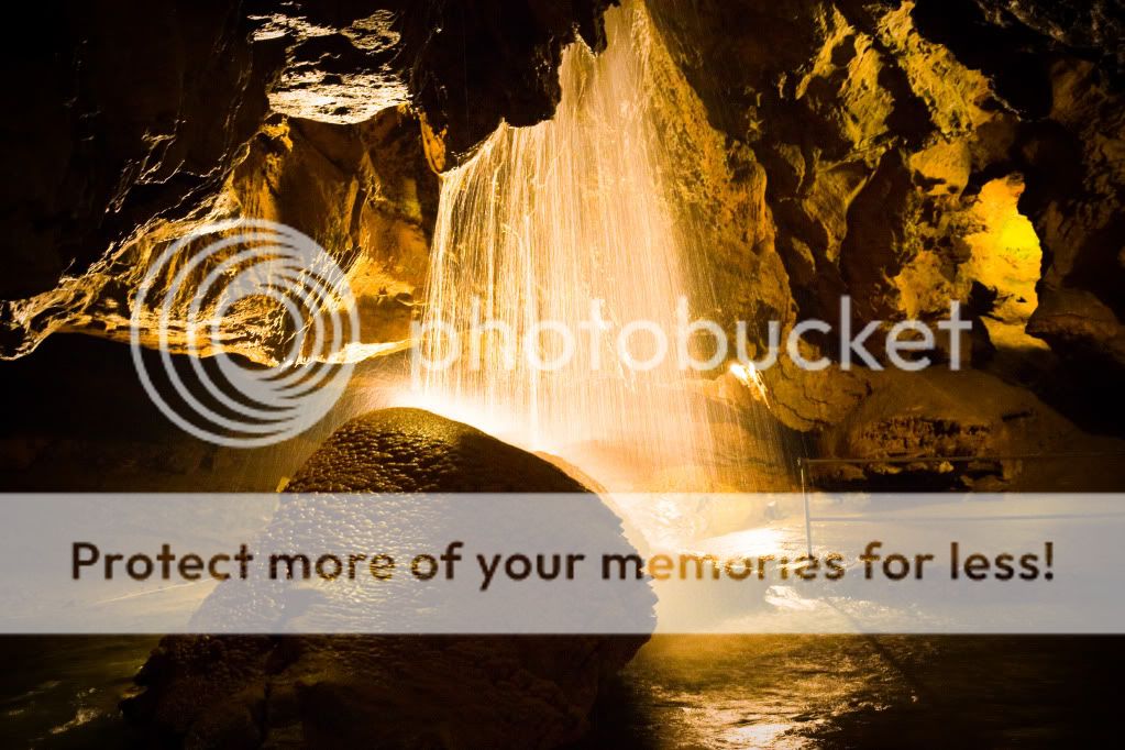 IMAGE: http://i624.photobucket.com/albums/tt325/RonA18/For%20Canon%20Digital%20Photography/IMG_9470.jpg