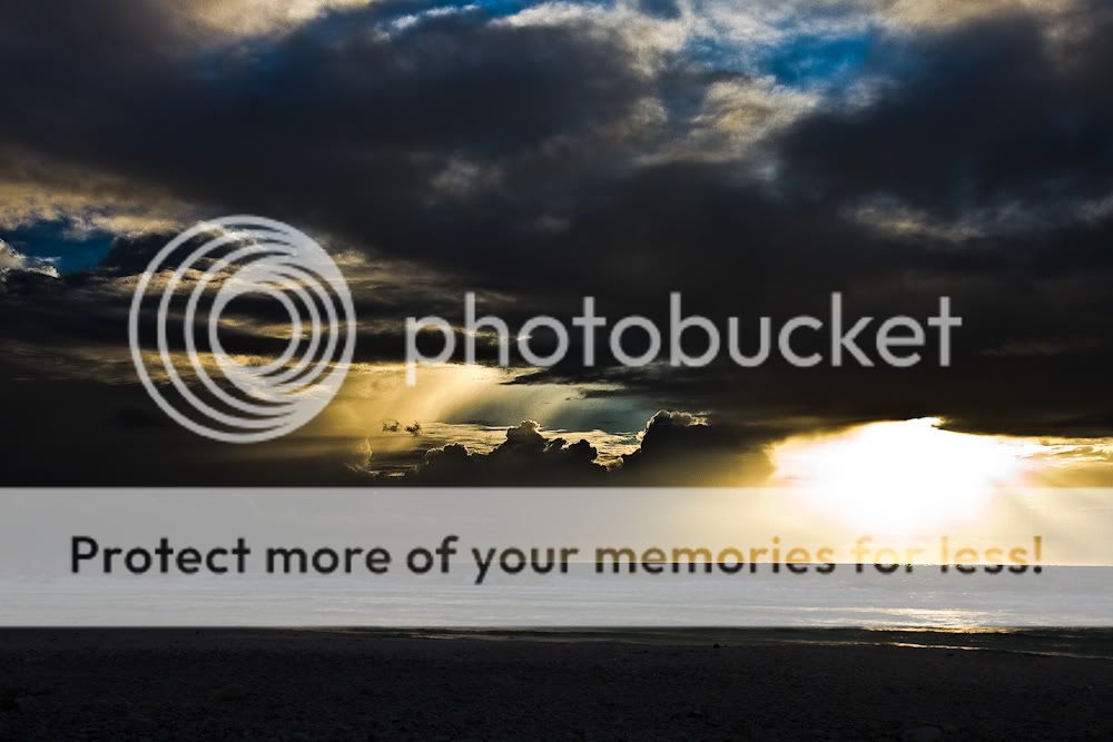 IMAGE: http://i624.photobucket.com/albums/tt325/RonA18/Wake%20Island/IMG_3288-2.jpg