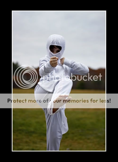 IMAGE: http://i624.photobucket.com/albums/tt328/DianaBanana1979/October2009/_MG_8043b.jpg