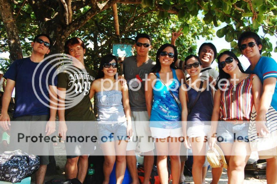 the gang ginanggang at Paracale port